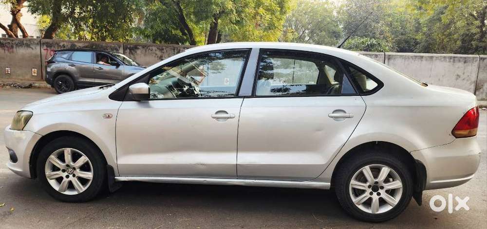Volkswagen Vento 2010-2013 Petrol Highline At, 2011, Petrol