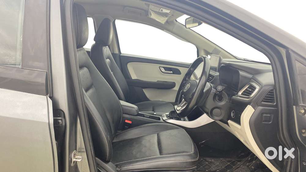 Tata Altroz 1.2 Xza Plus, 2022, Petrol