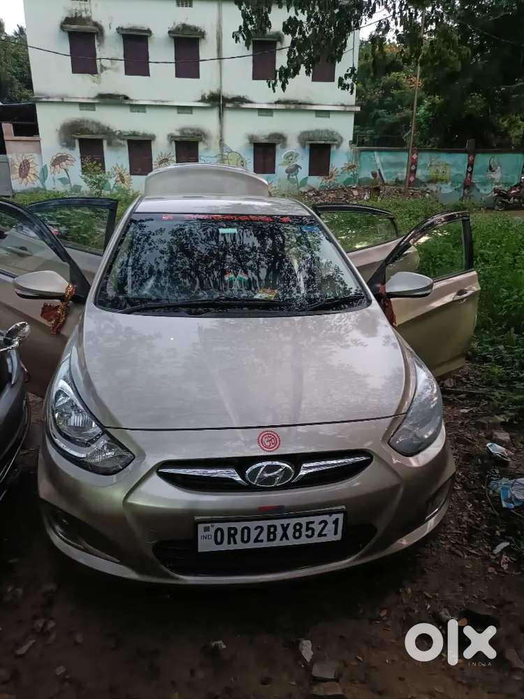 Hyundai Verna Fluidic 2011 Manual Sx
