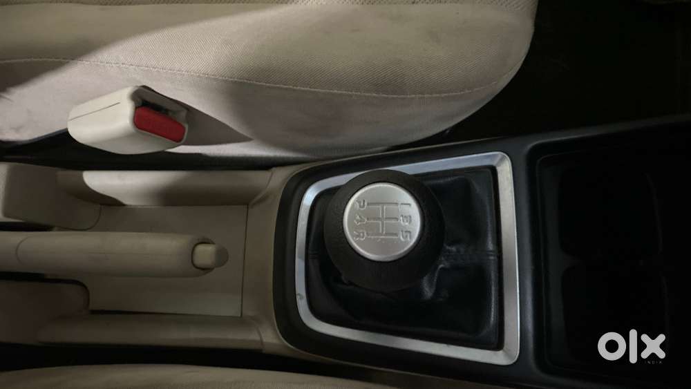 Maruti Suzuki Swift Dzire 1.2 Lxi Bsiv, 2017, Petrol
