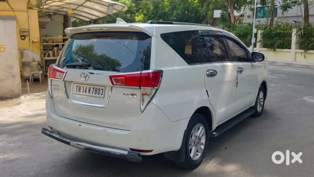 Toyota Innova Crysta [2020-ongoing] 2.4 Vx 8 Str, 2020, Diesel