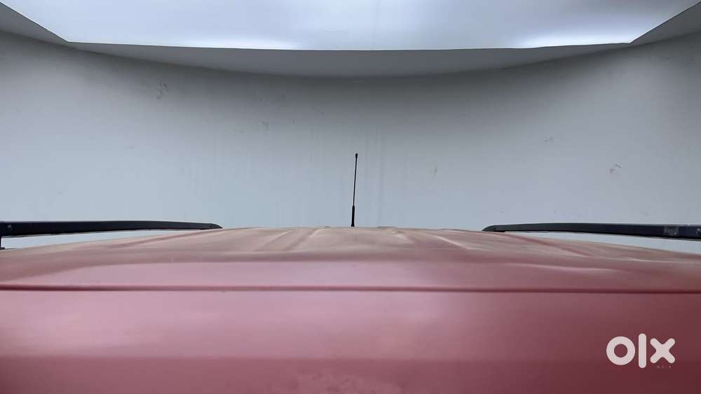 Mahindra Tuv 300 Mhawk100 T8 Dual Tone, 2016, Diesel