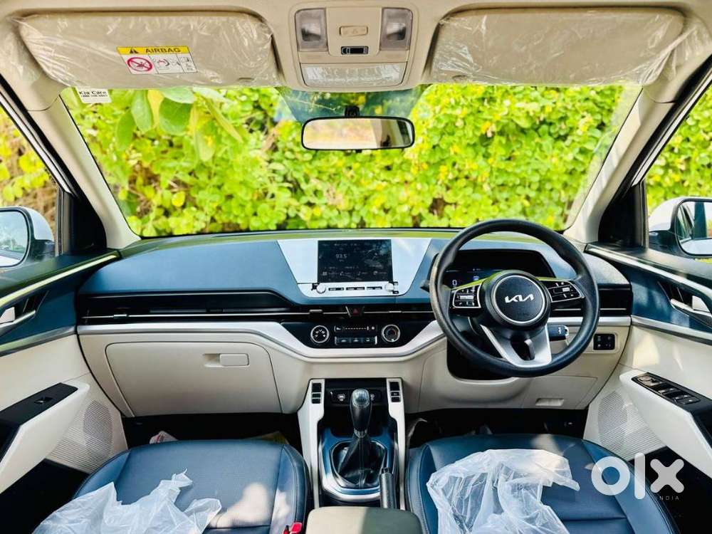 Kia Carens D1.5 6mt Premium 07, 2025, Petrol