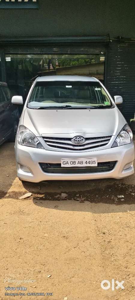 Toyota Innova 2010 Diesel 290000 Km Driven