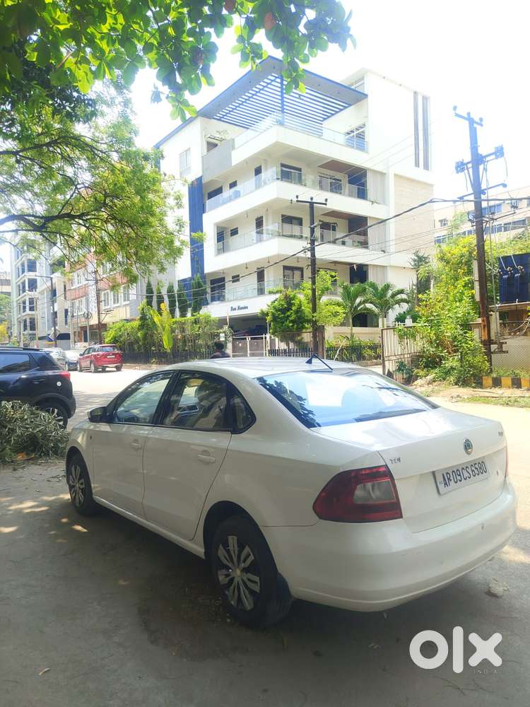 Skoda Rapid 1.6 Mpi Ambition, 2013, Diesel