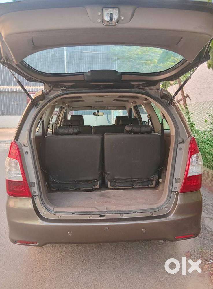 Toyota Innova 2.5 G (diesel) 8 Seater, 2015, Diesel