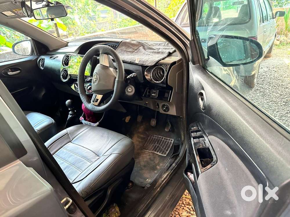 Toyota Etios Cross 2015
