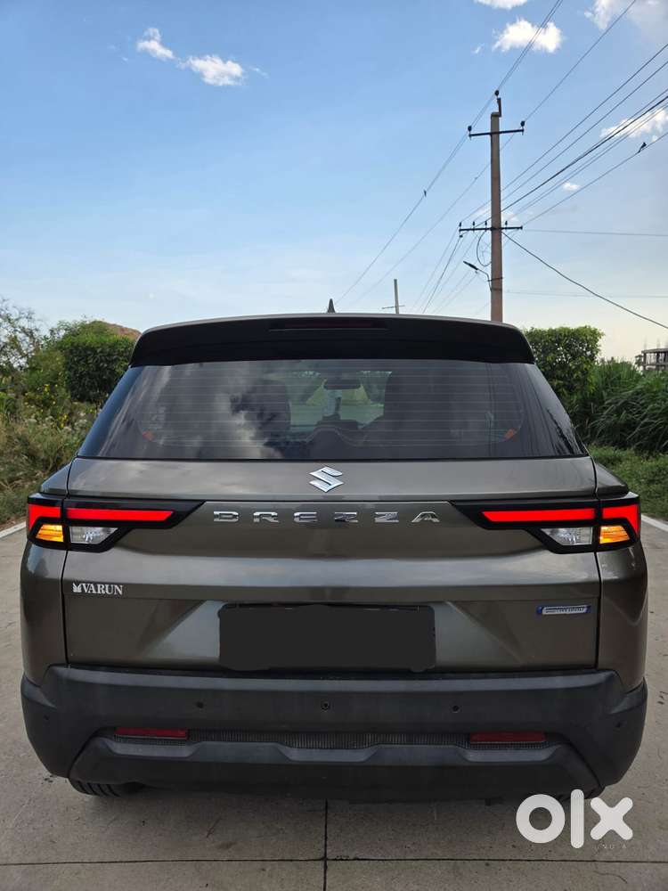 Maruti Suzuki Brezza 1.5 Vxi Smart Hybrid, 2023, Petrol