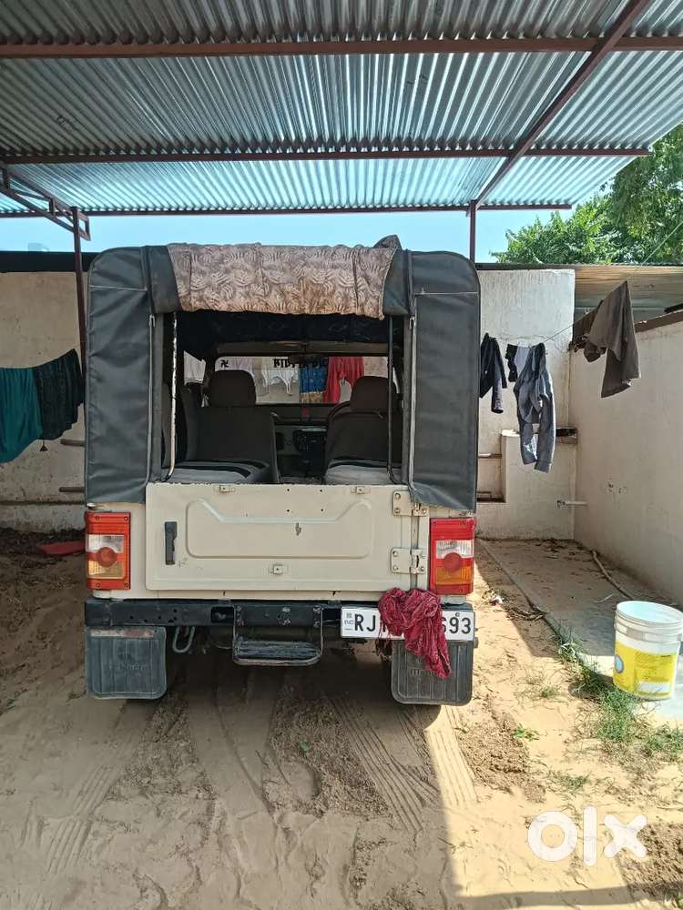 Mahindra Di 4+1 Gyre Jeep