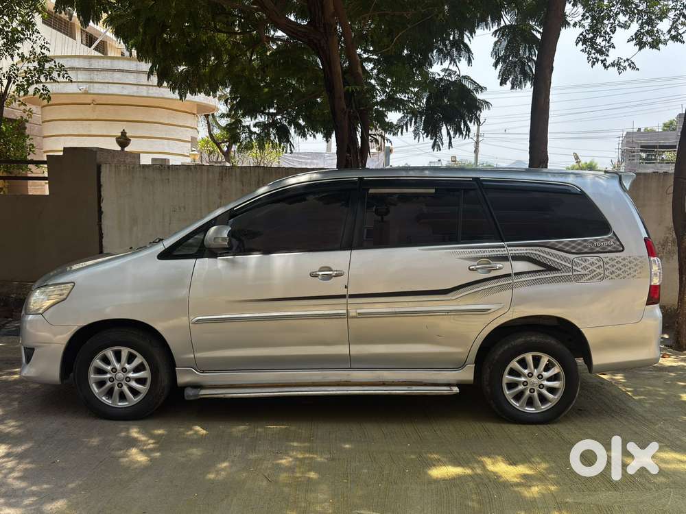 Toyota Innova 2.5 V 7 Str, 2012, Diesel