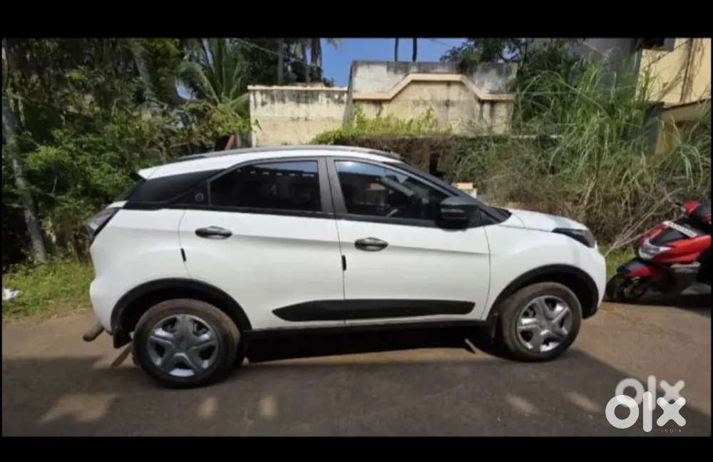 Tata Nexon 2024 Registered Petrol Well Maintained