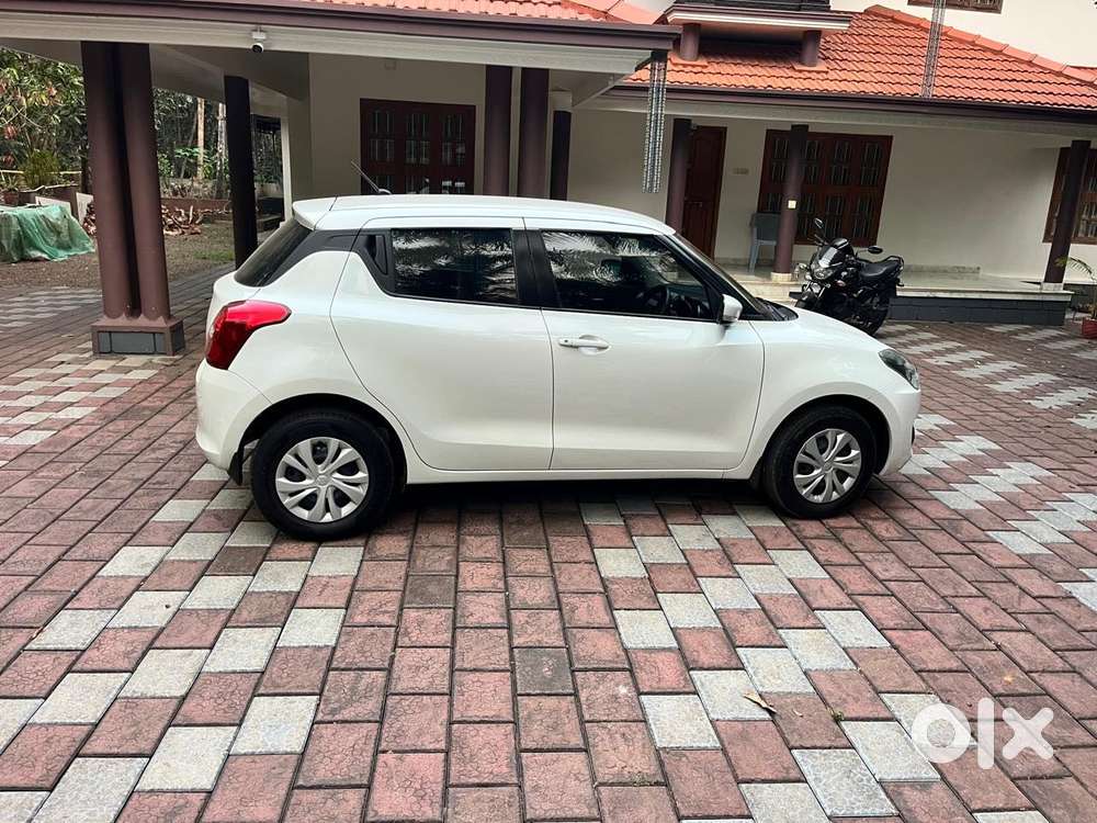 Maruti Suzuki Swift Vxi Optional, 2022, Petrol