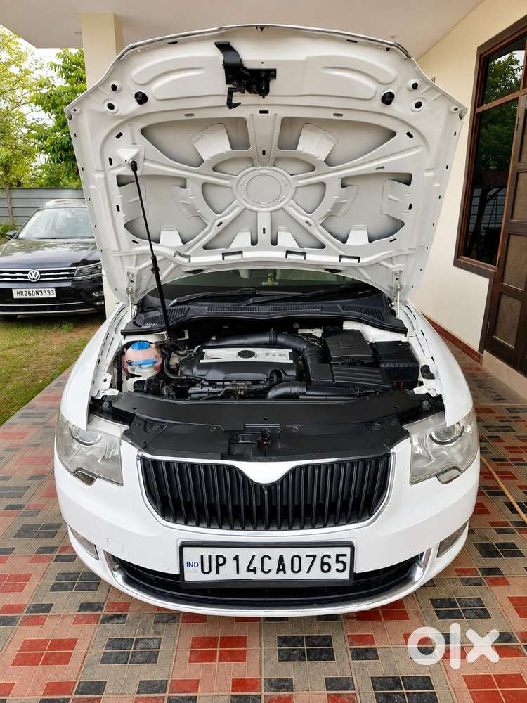 Skoda Superb Elegance 1.8 Tsi At, 2013, Petrol