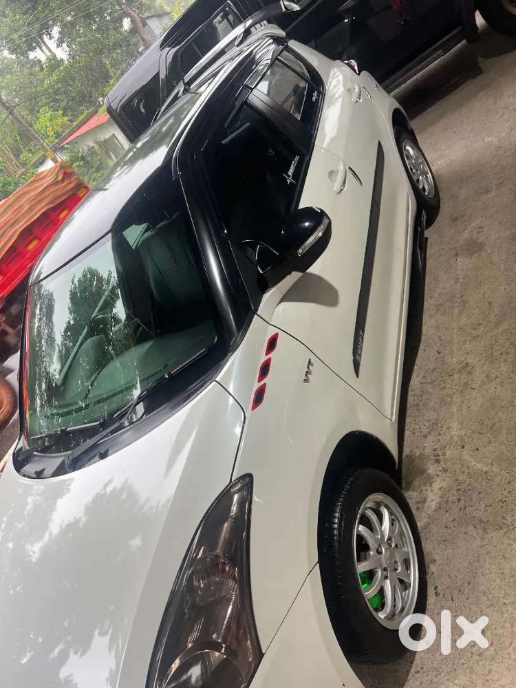 Maruti Suzuki Swift 2012