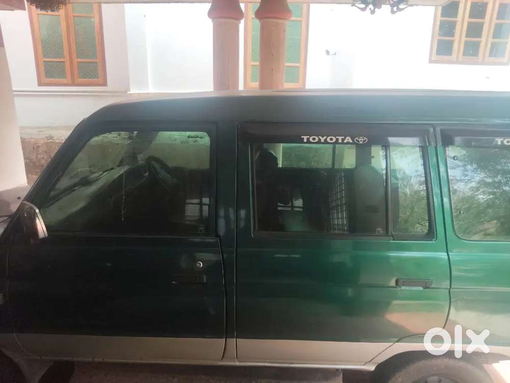 Toyota Qualis Gs 2003