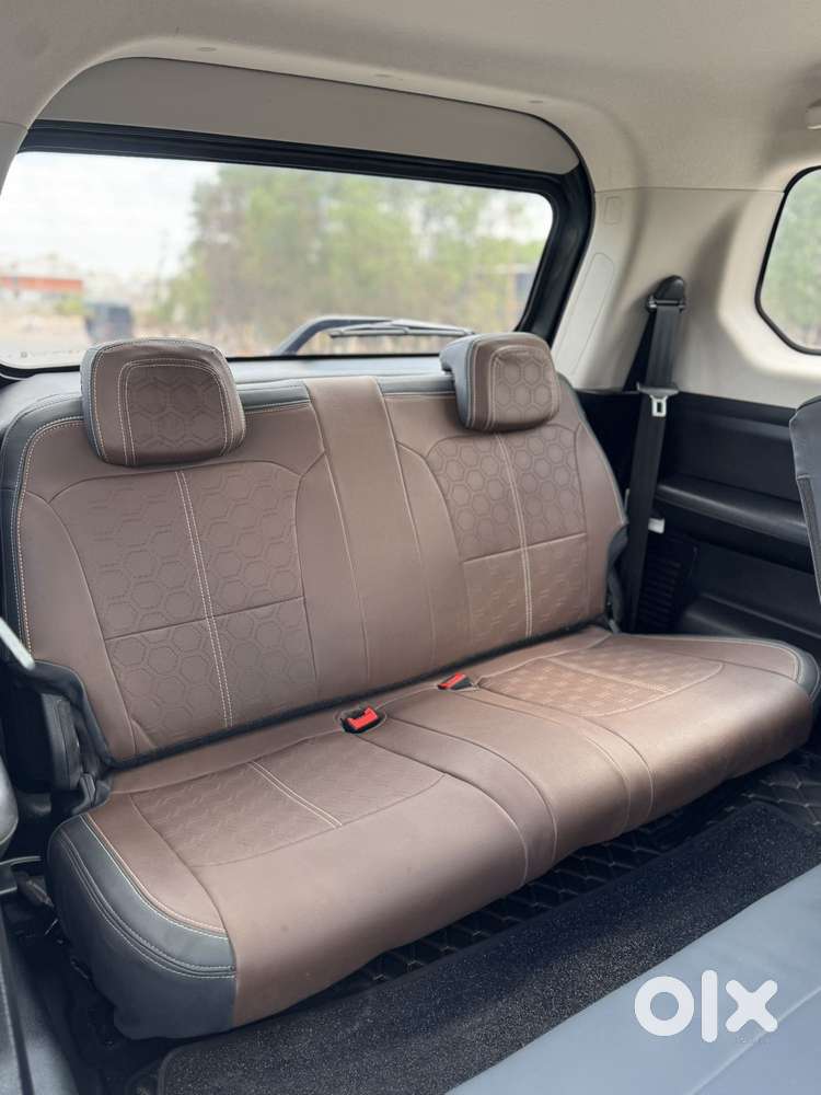 Mahindra Scorpio-n 2.0 Z4 Petrol Mt 7 Str, 2023, Petrol