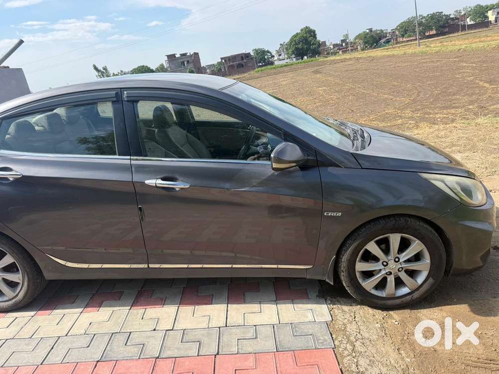 2013 Hyundai Diesel Car (delhi Number)