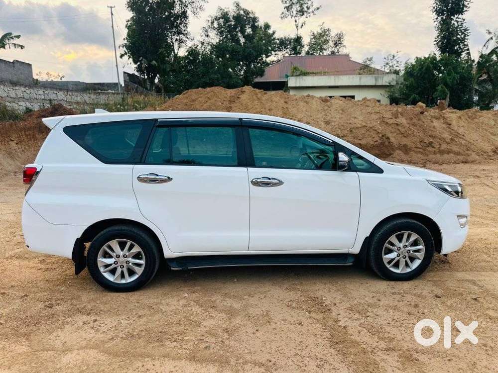 Toyota Innova Crysta 2.4 G Mt 7 Str, 2020, Diesel