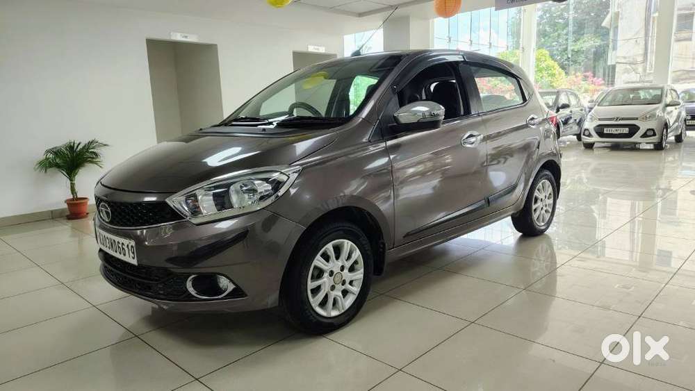 Tata Tiago Xza, 2018, Petrol