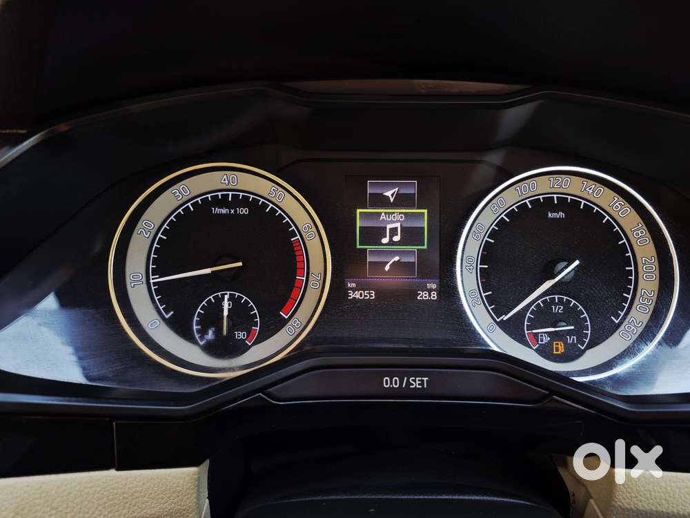 Skoda Superb 2.0 L&k Tsi At, 2018, Petrol