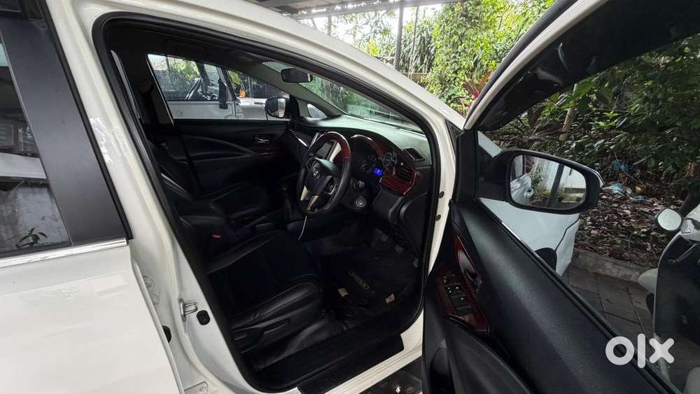 Toyota Innova Crysta 2018