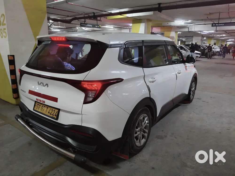 Kia Carens 2024 Diesel Well Maintained