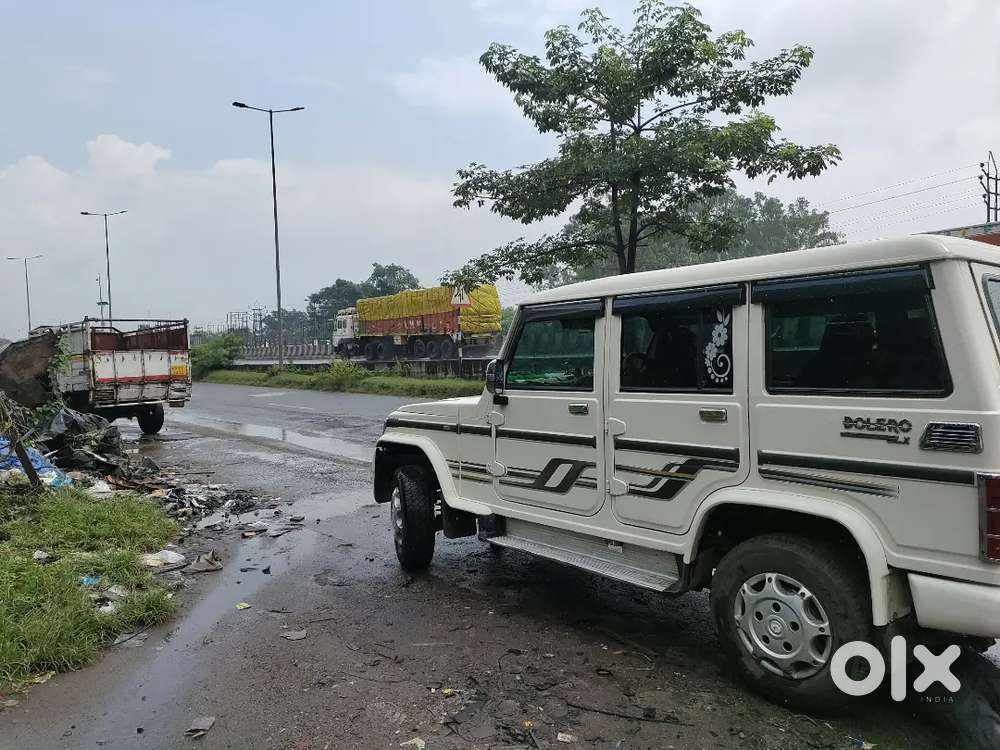Mahindra Bolero Slx 2011