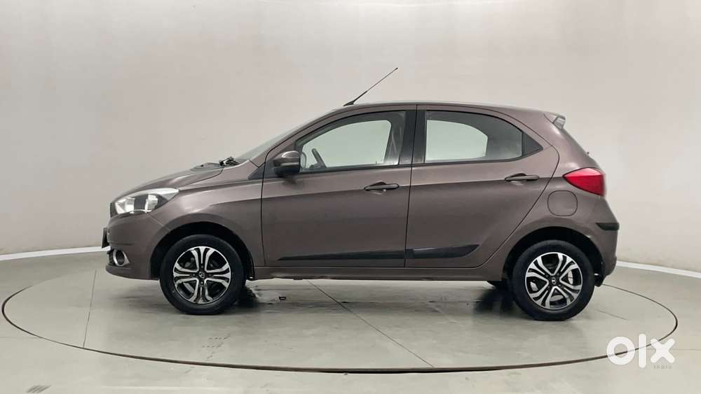 Tata Tiago Xza, 2018, Petrol
