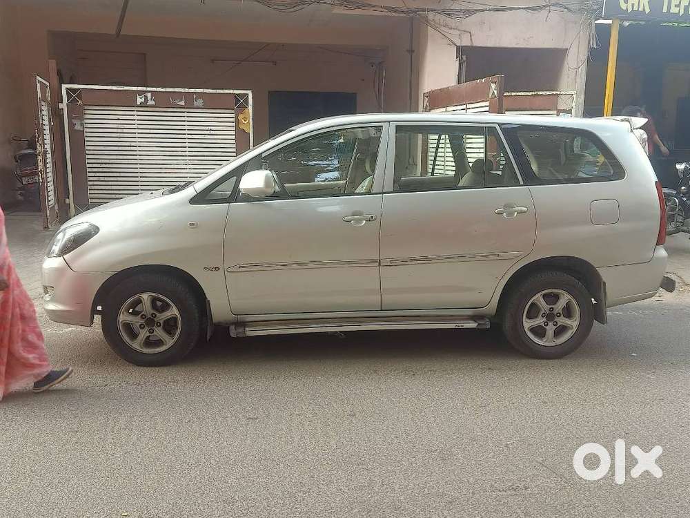 Toyota Innova Diesel G4 2009 Jan Invoicee Done 146000 Kms Single Owner