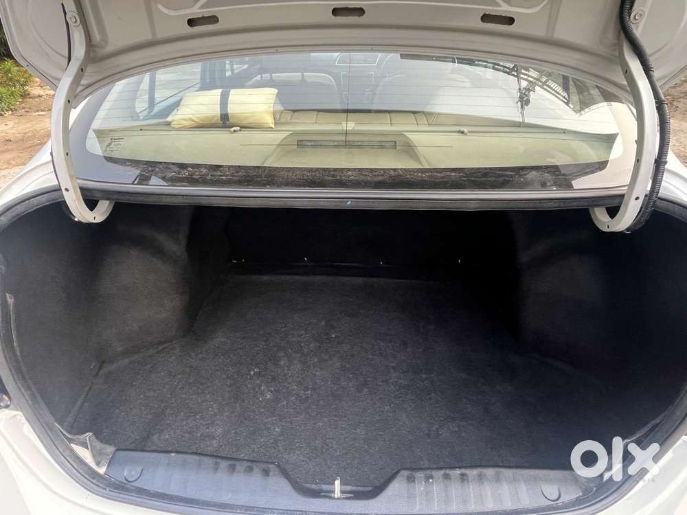 Maruti Suzuki Ciaz 2014-2017 At Zxi, 2017, Petrol