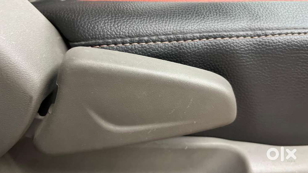 Datsun Redigo T Option, 2016, Petrol