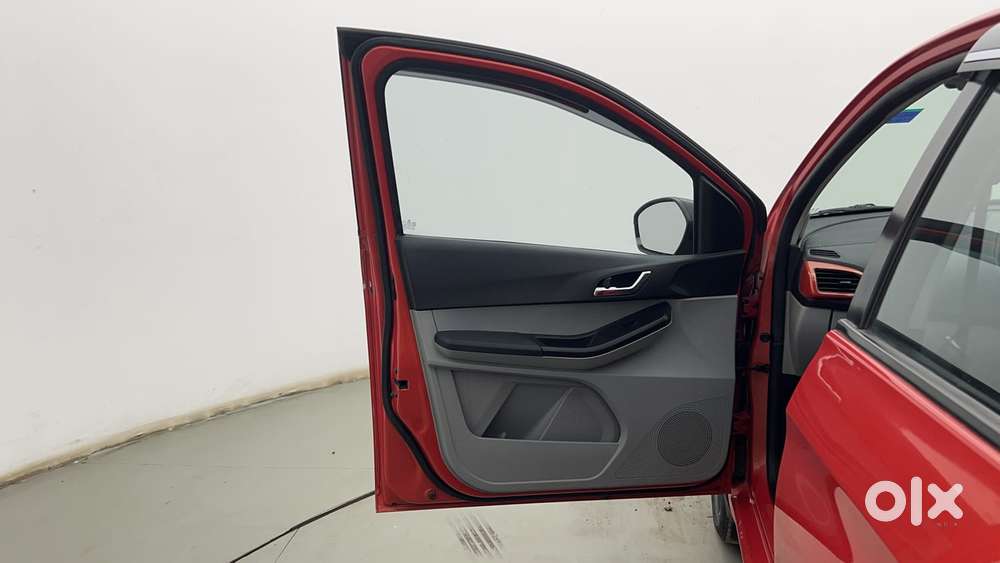 Tata Tiago Xza Plus, 2021, Petrol