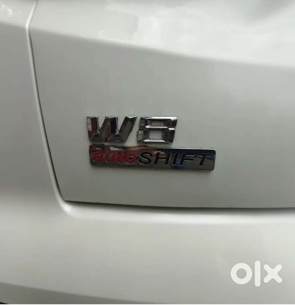 Mahindra Xuv300 W8 (o) Showroom Condition