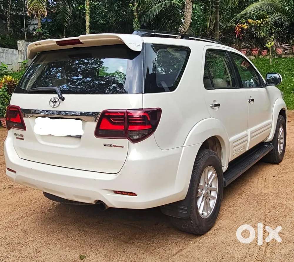 Toyota Fortuner 4x2 Automatic 2013 Diesel Well Maintained