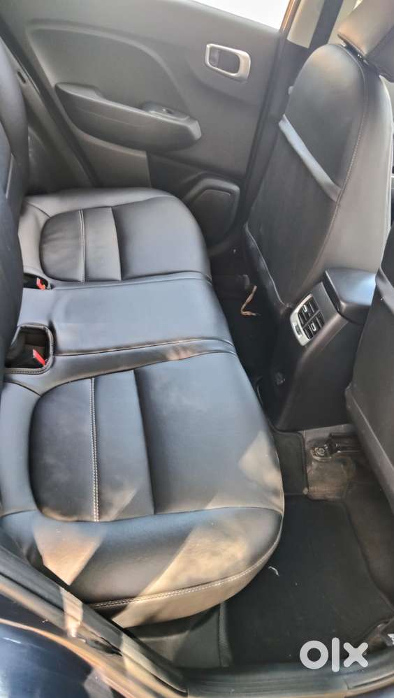 Hyundai Venue 1.2 S (o), 2021, Petrol