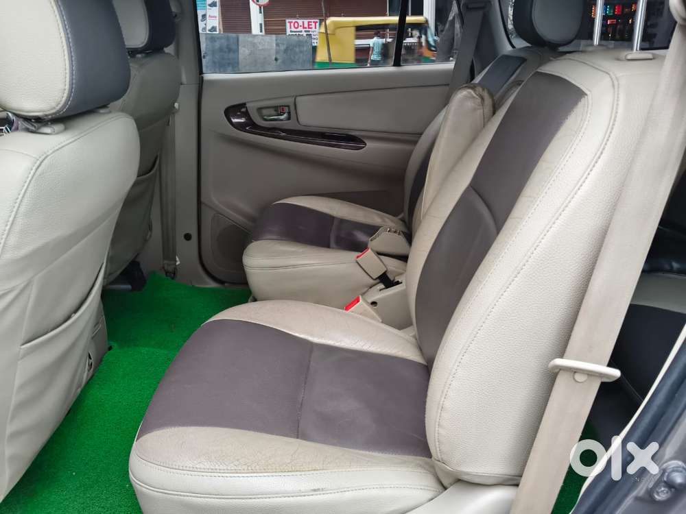 Toyota Innova 2.5 Vx (diesel) 7 Seater, 2014, Diesel
