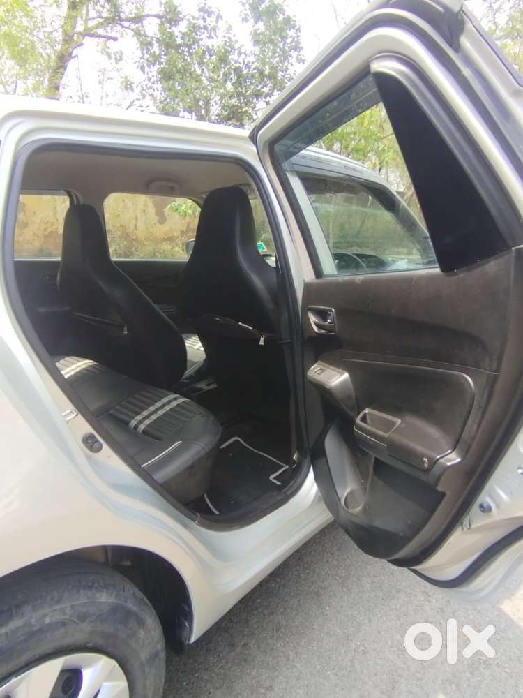 Maruti Suzuki Swift Lxi Optional-o, 2019, Petrol