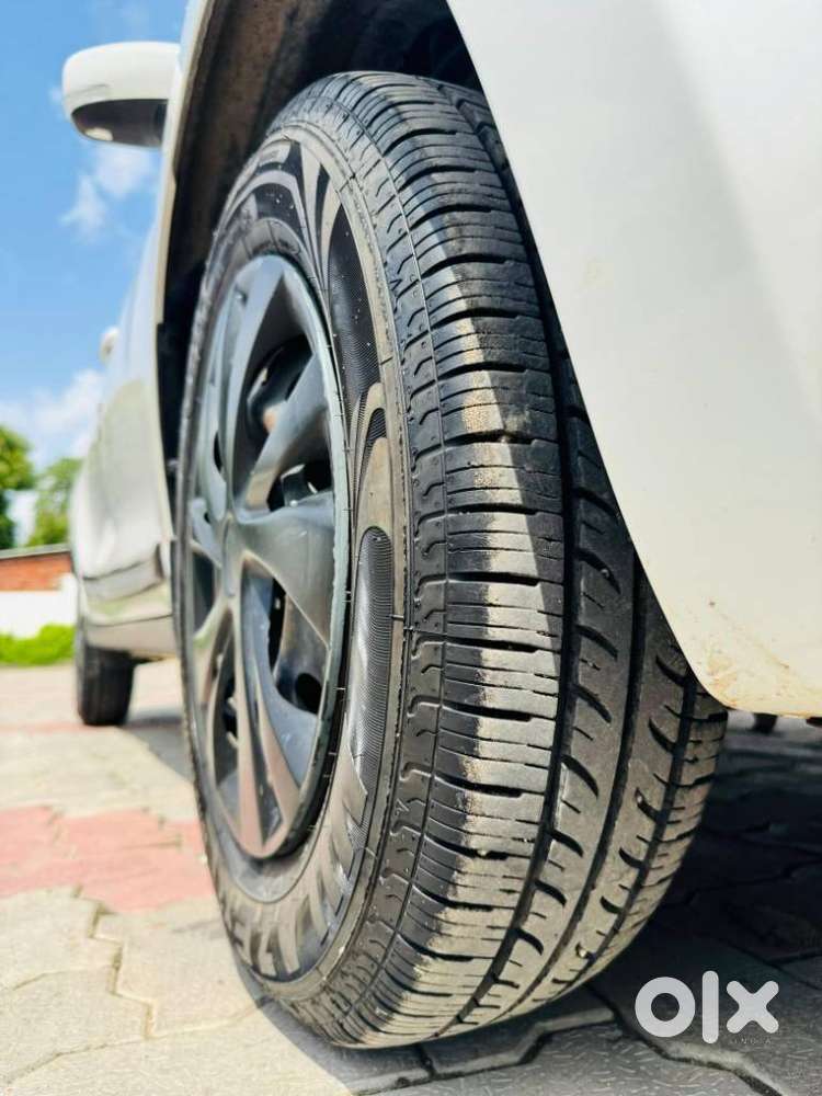 Maruti Suzuki Swift Vvt Vxi, 2021, Petrol