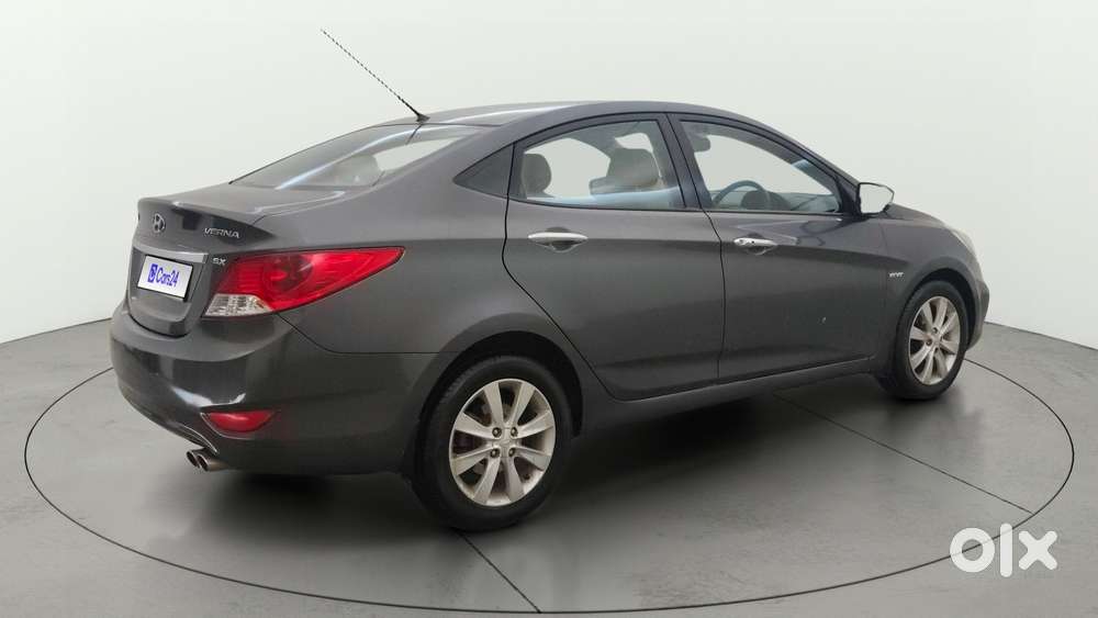Hyundai Verna Fluidic 1.6 Vtvt Sx, 2013, Petrol