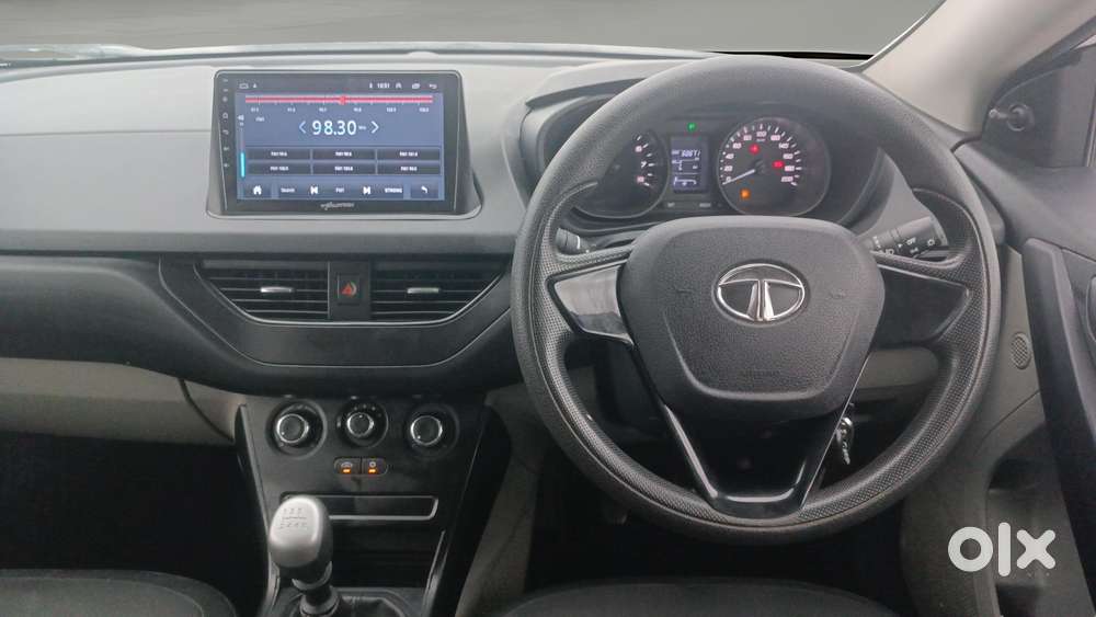 Tata Nexon 1.2 Revotron Xe, 2018, Petrol