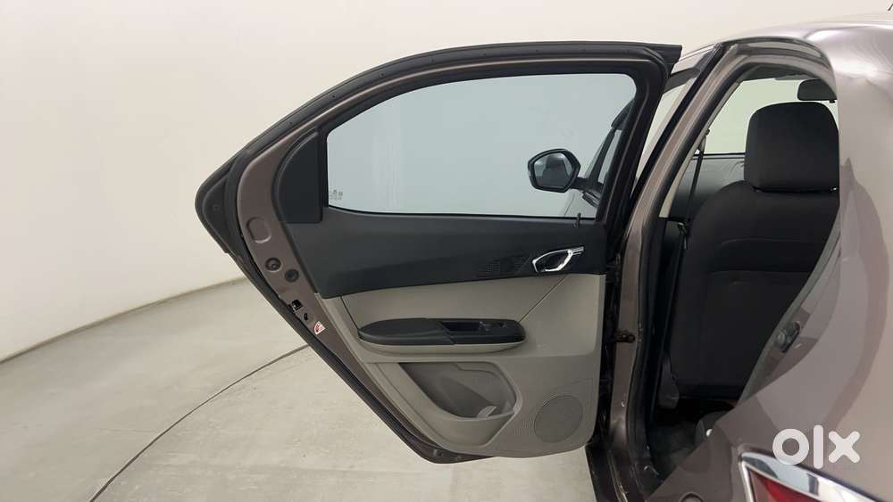 Tata Tiago Xz, 2018, Petrol