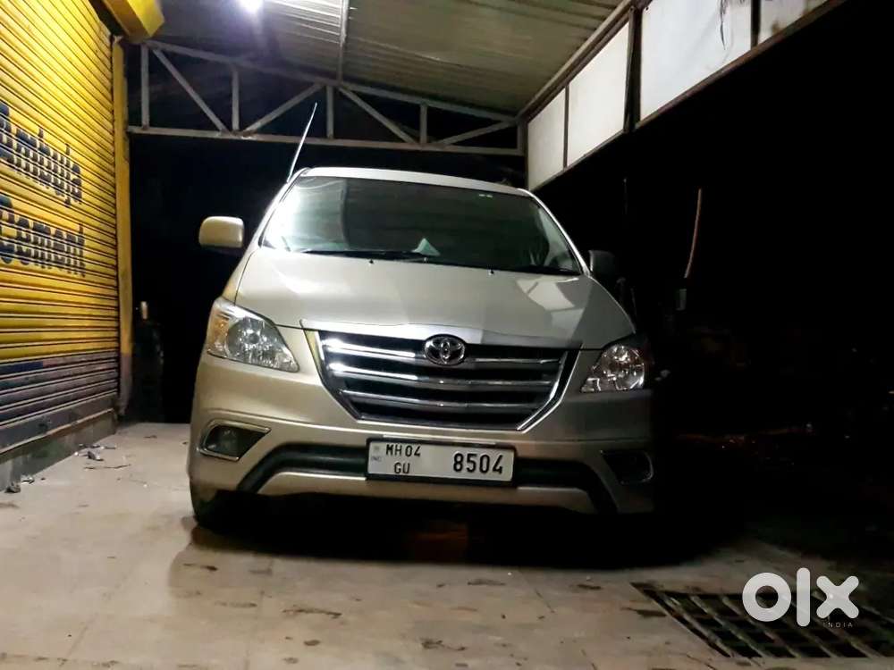 Toyota Innova 2015 Diesel Well Maintained