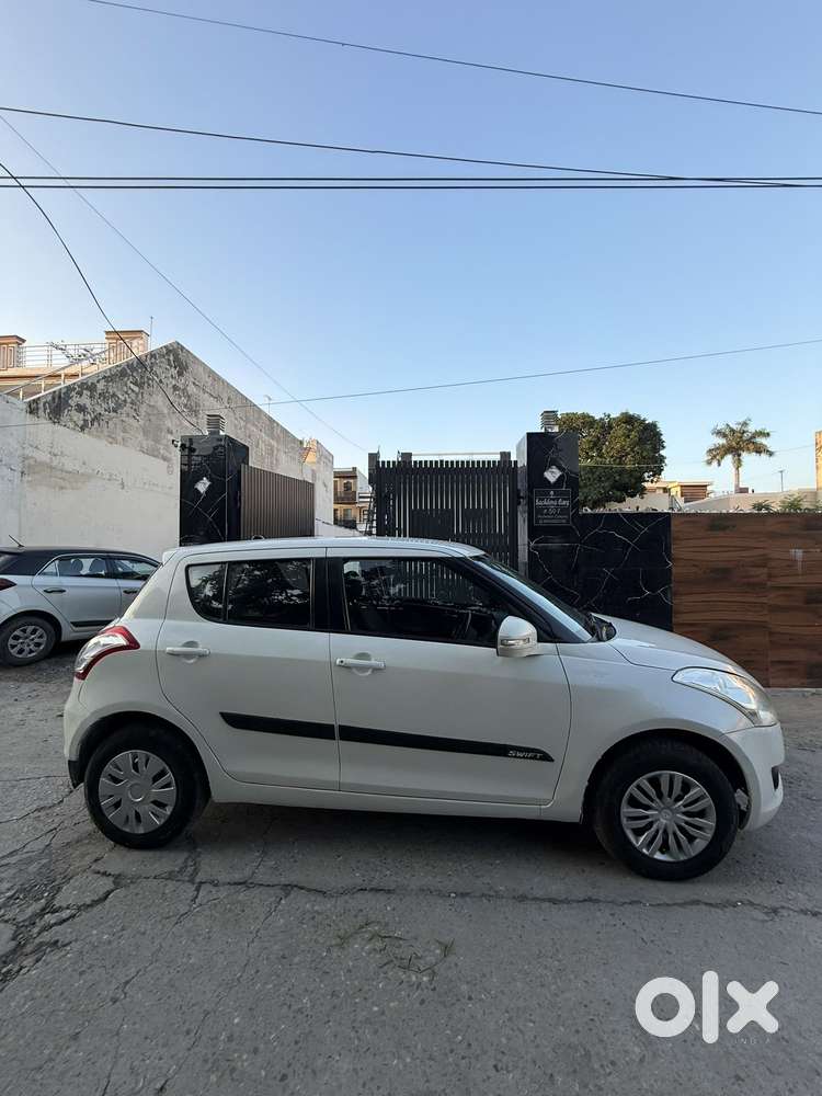 Maruti Suzuki Swift 1.2 Vxi (o), 2014, Cng & Hybrids