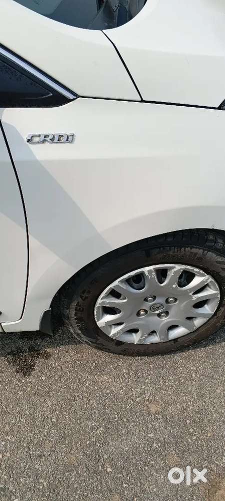 Hyundai Xcent Diesel 2015 December Crdi 4 Calender