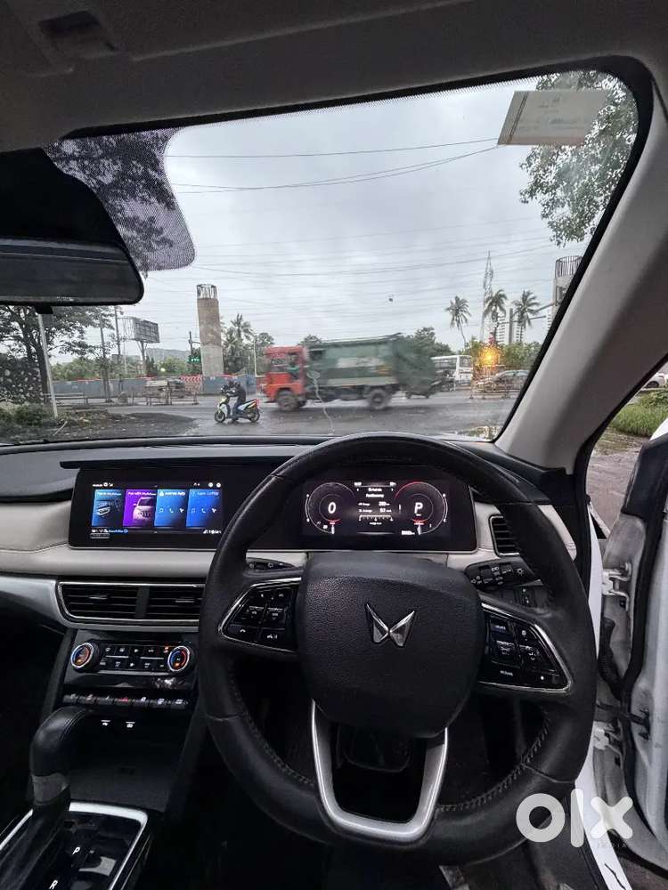 Mahindra Xuv700 Diesel At Luxury Pack 2024 November