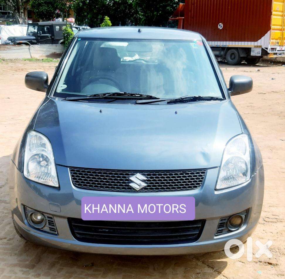 Maruti Suzuki Swift Vxi + Manual, 2011, Petrol