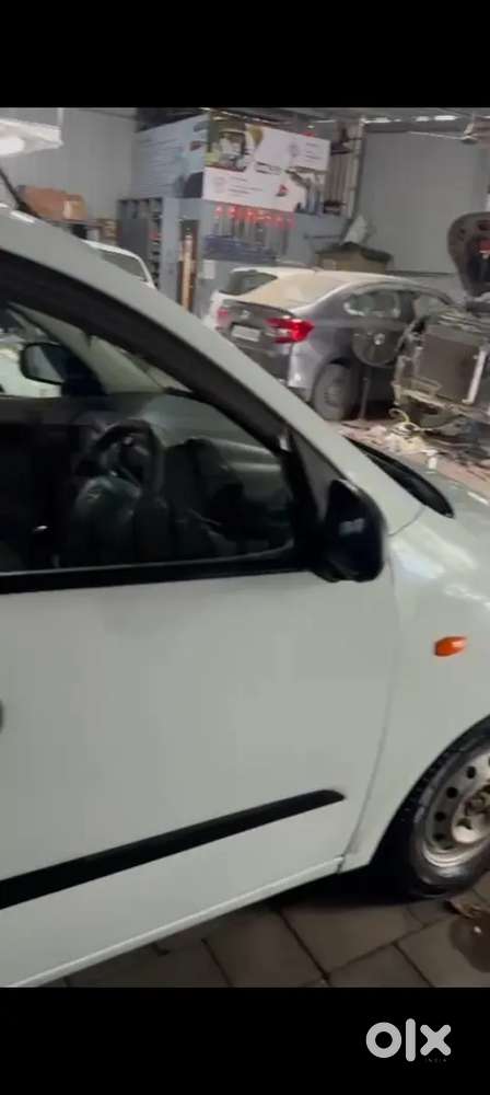 Hyundai Aura Sx 2012