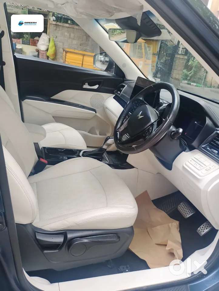 Mahindra Xuv 3xo Ax7l 1.2 Petrol At (pg), 2024, Petrol