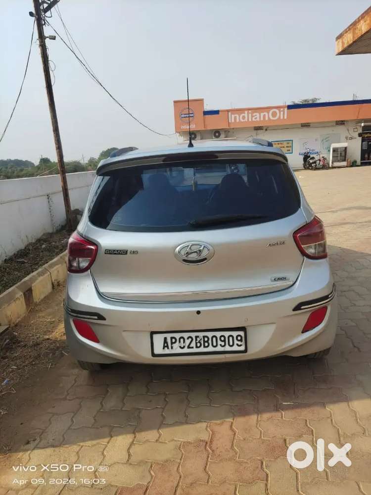 Hyundai Grand I10 2015 Diesel Car