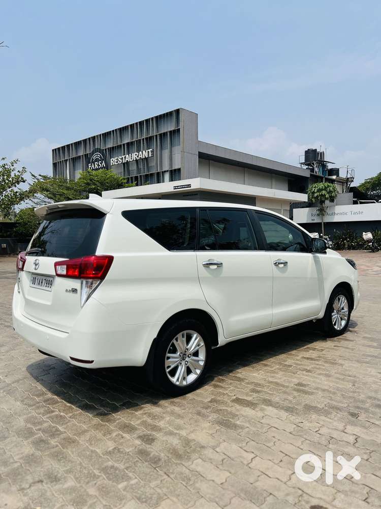 Toyota Innova Crysta
